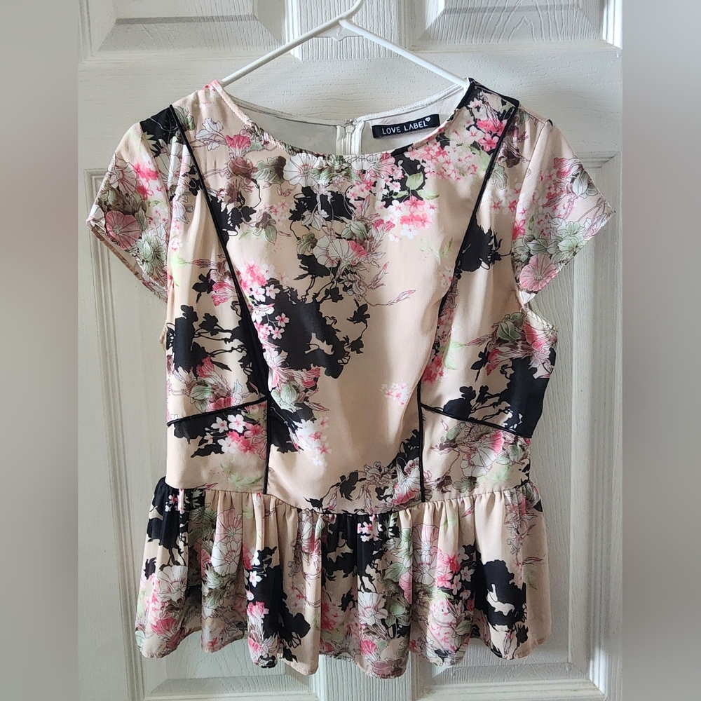 💐2/$25 Love Label UK Blouse Pink Floral with Black Boning, size 14UK or 12US